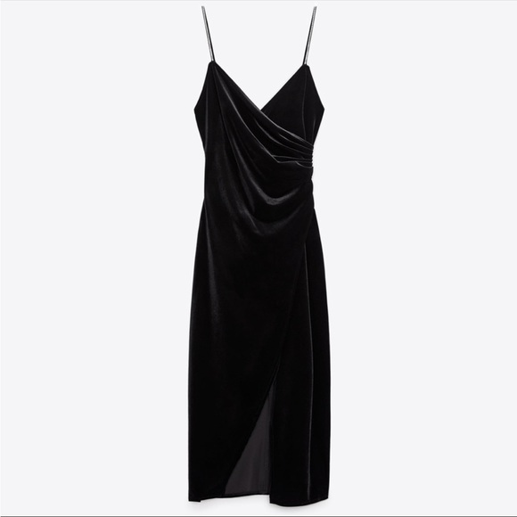 NWT Bloggers Favorite Black Velvet Dress - Picture 3 of 5